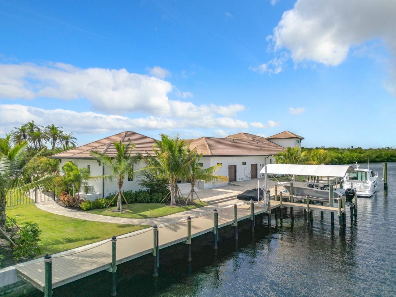 14201 Bay Drive, Fort Myers, FL 33919 Photo