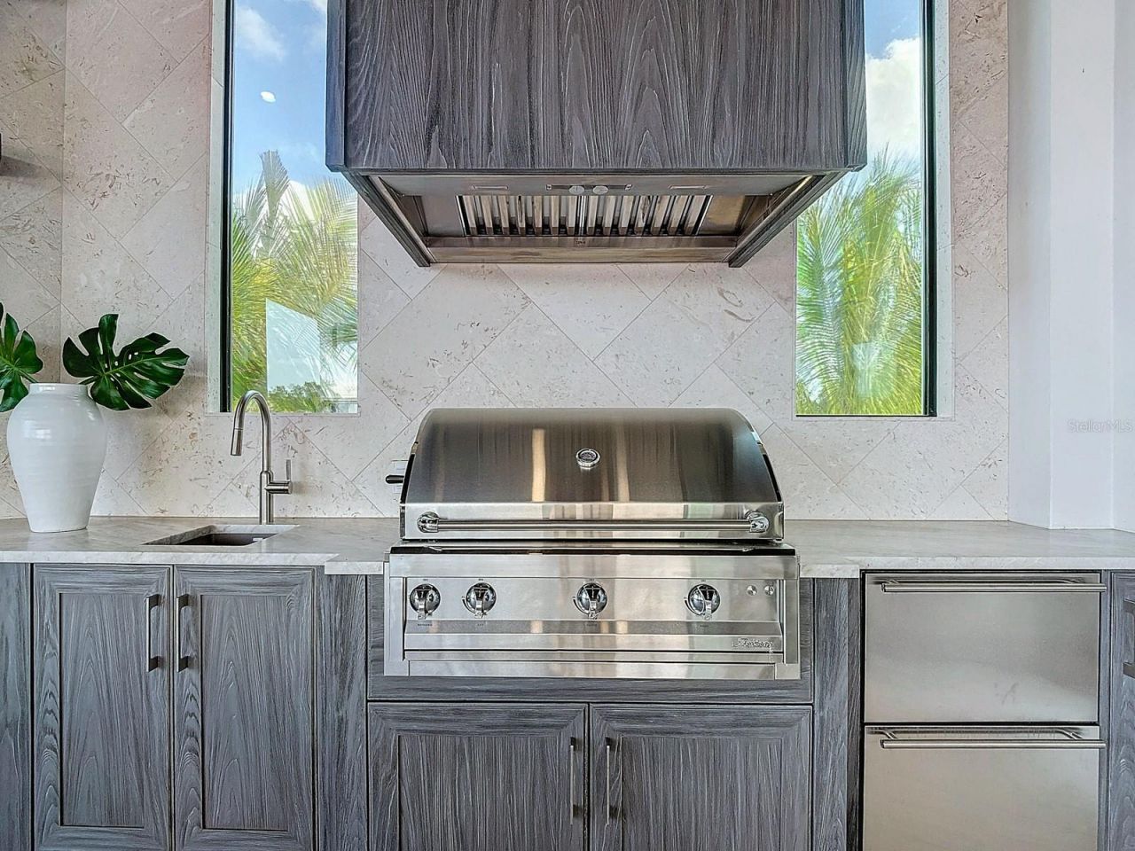 14201 Bay Drive, Fort Myers, FL 33919 Photo