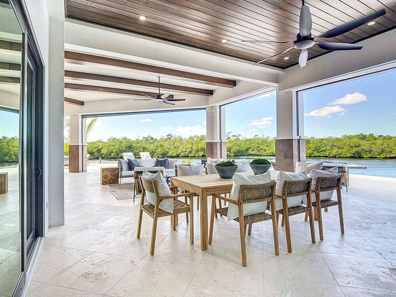 14201 Bay Drive, Fort Myers, FL 33919 Photo