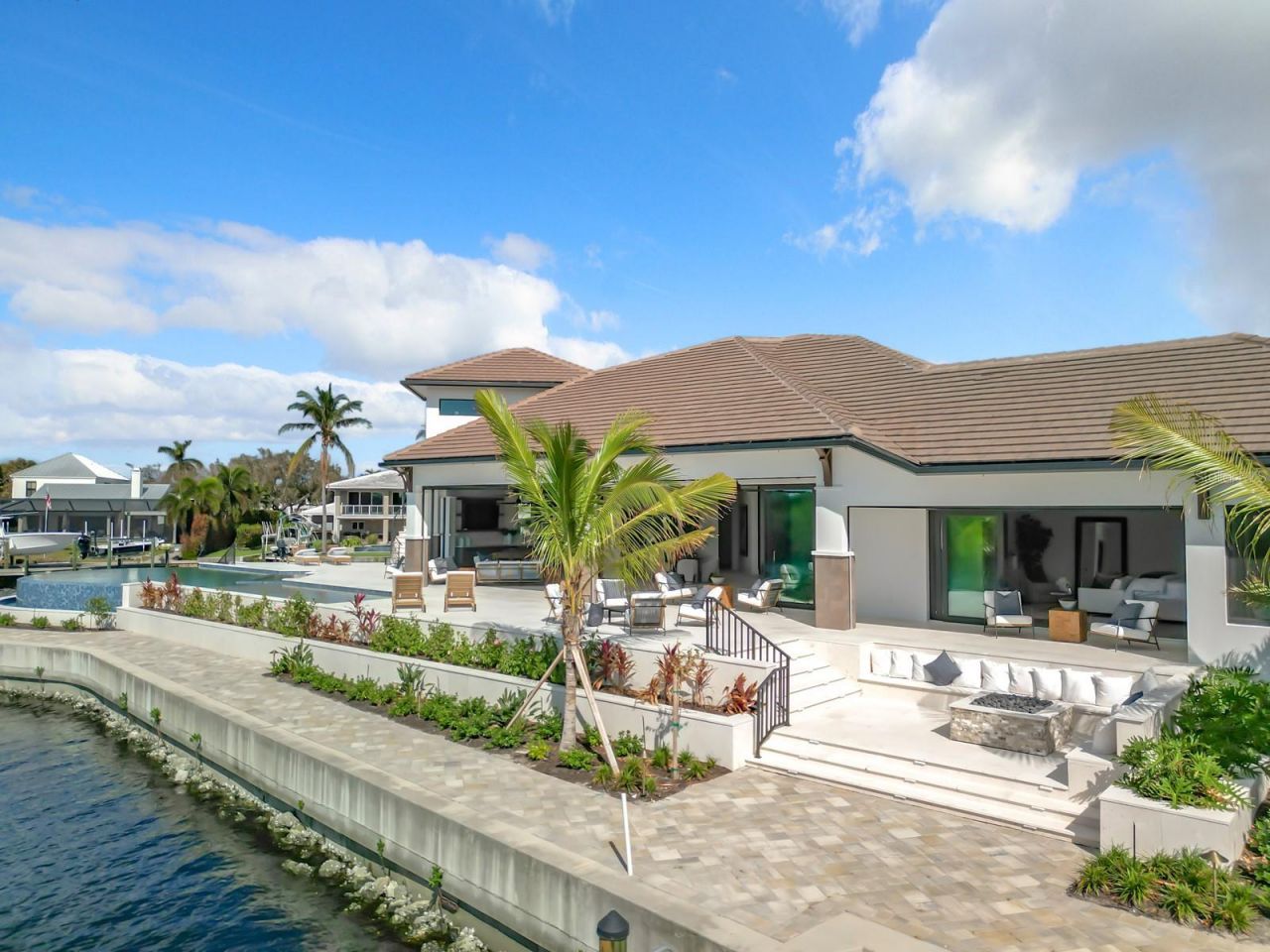 14201 Bay Drive, Fort Myers, FL 33919 Photo