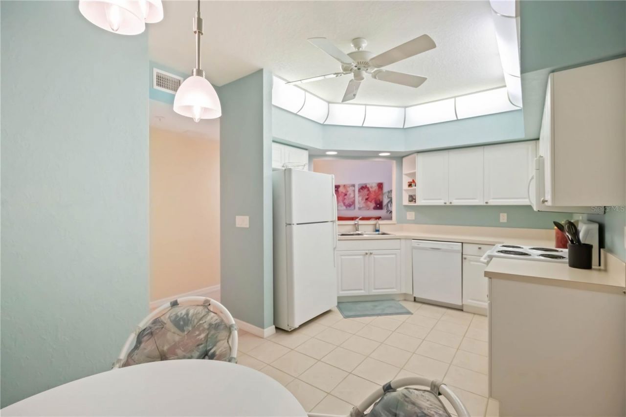 7033 Strand Circle, Unit 102, Bradenton, FL 34203 Photo