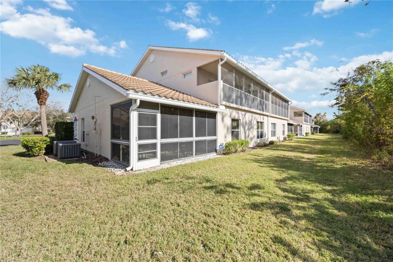 7033 Strand Circle, Unit 102, Bradenton, FL 34203 Photo