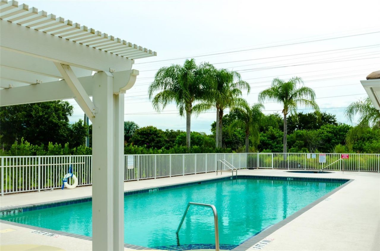 7033 Strand Circle, Unit 102, Bradenton, FL 34203 Photo