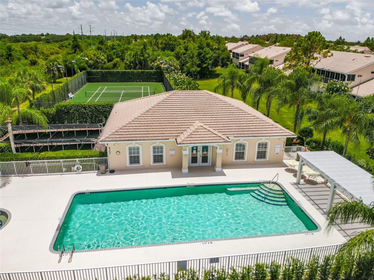 7033 Strand Circle, Unit 102, Bradenton, FL 34203 Photo