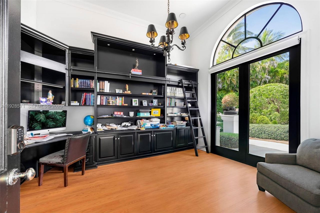 7430 SW 66th St , Miami, FL 33143 Photo