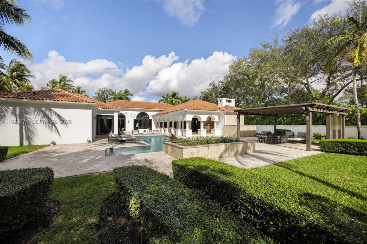 7430 SW 66th St , Miami, FL 33143 Photo