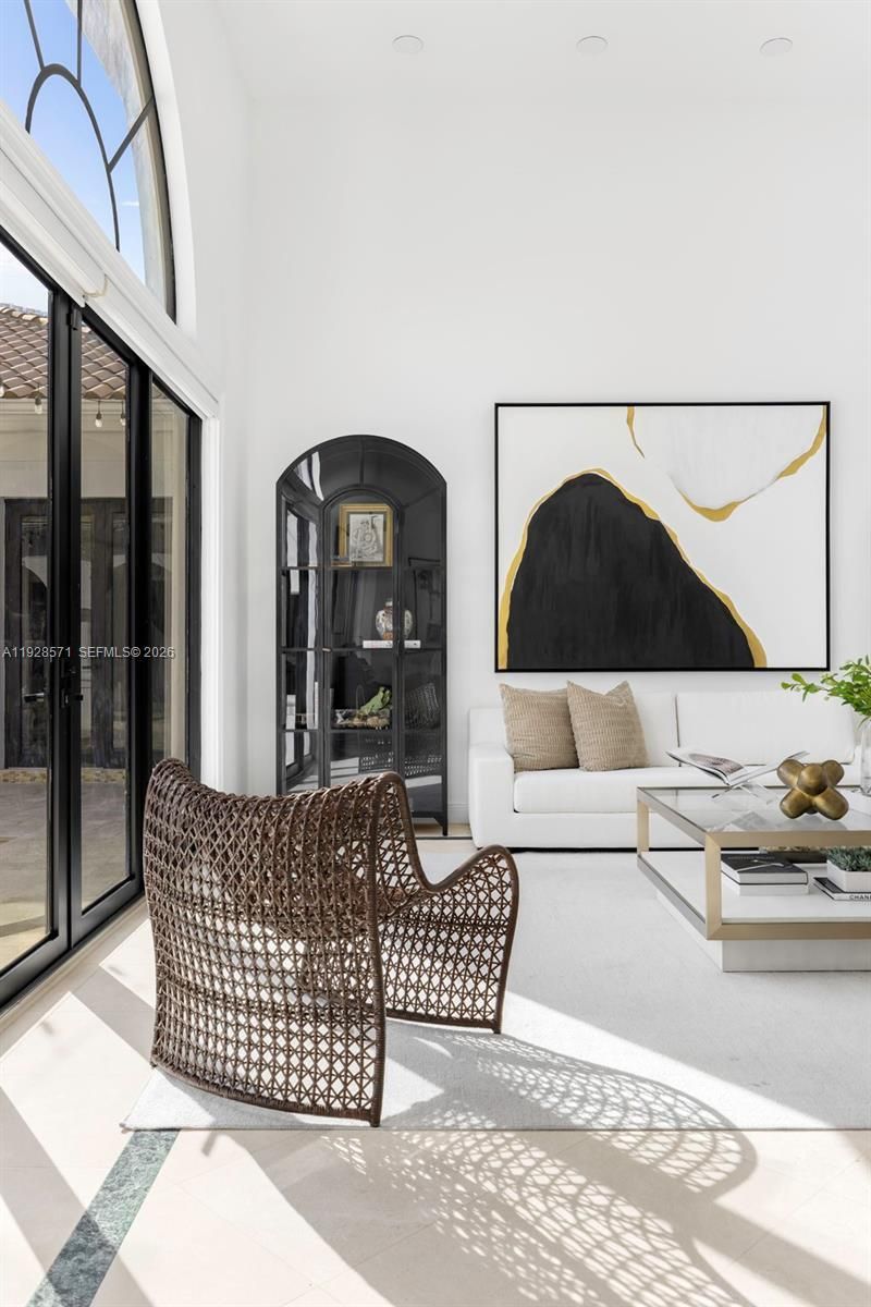 7430 SW 66th St , Miami, FL 33143 Photo