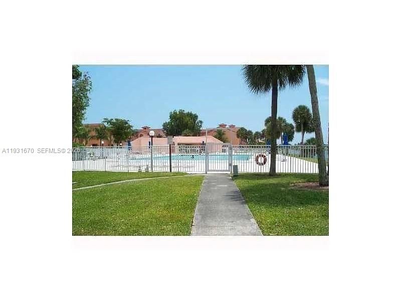 20860 San Simeon Way, Unit 407-6, Miami, FL 33179 Photo
