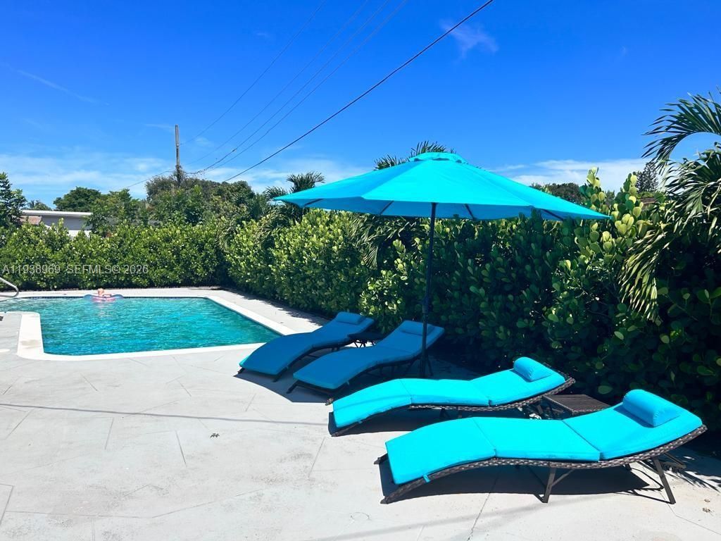 6900 SW 3rd St, Pembroke Pines, FL 33023 Photo