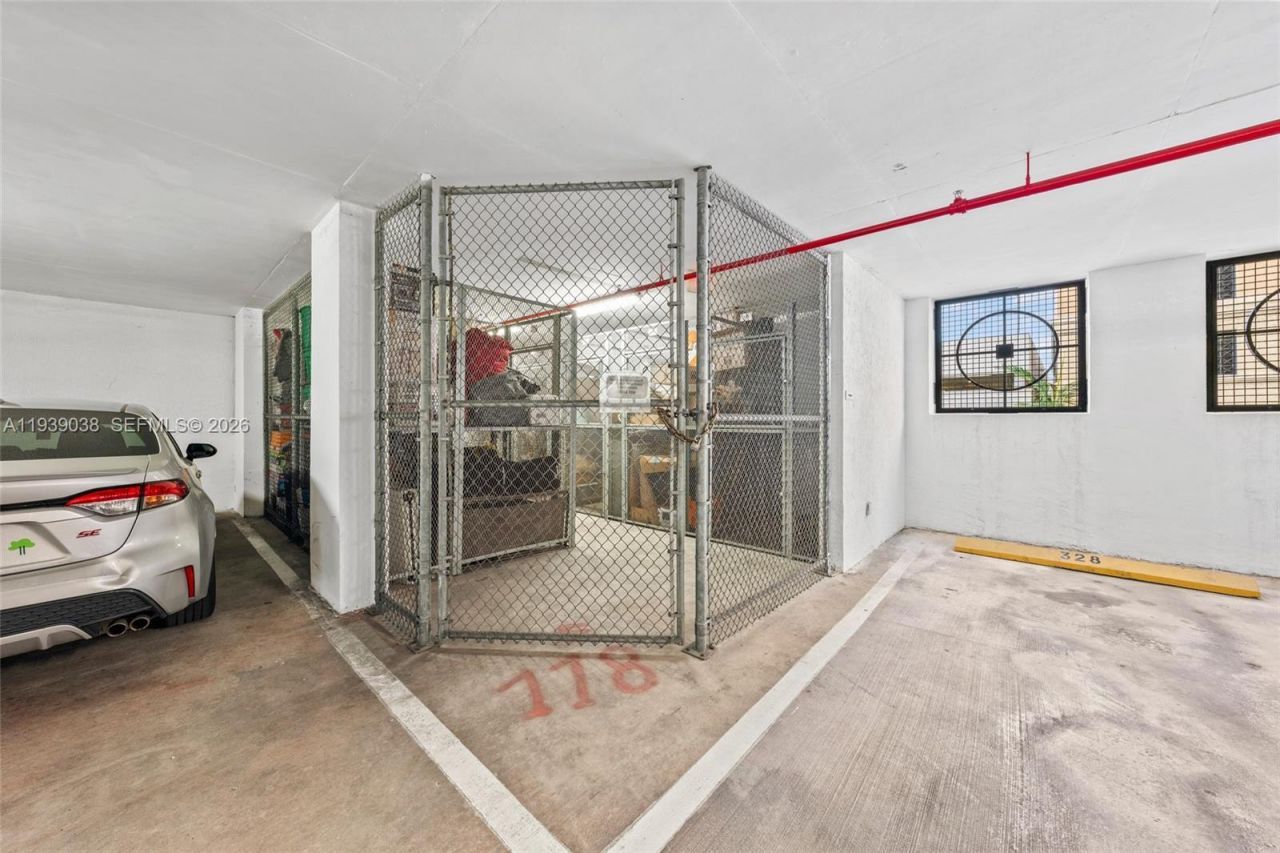 357 Almeria Ave, Unit 1406, Coral Gables, FL 33134 Photo