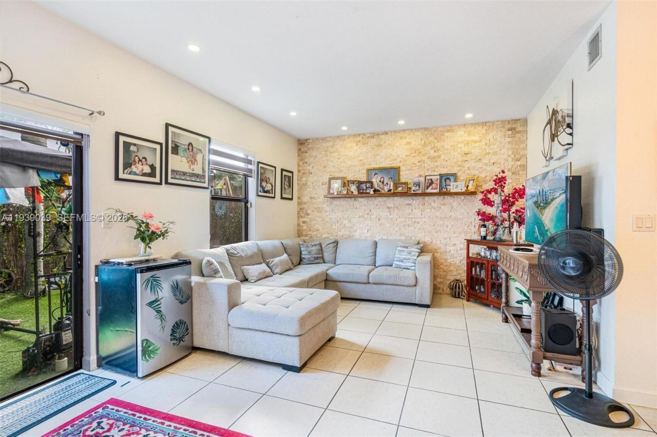 343 NE 37th Ter , Unit 343, Homestead, FL 33033 Photo