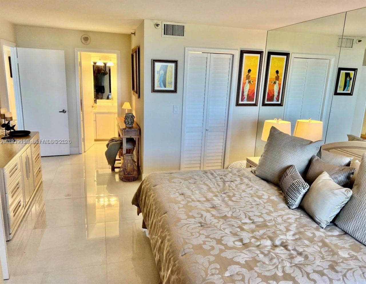 2555 Collins Ave , Unit 1504, Miami Beach, FL 33140 Photo