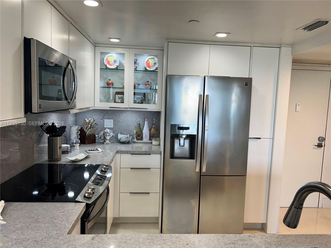 2555 Collins Ave , Unit 1504, Miami Beach, FL 33140 Photo