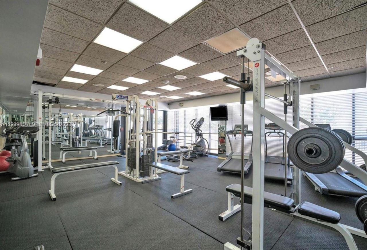 2555 Collins Ave , Unit 1504, Miami Beach, FL 33140 Photo