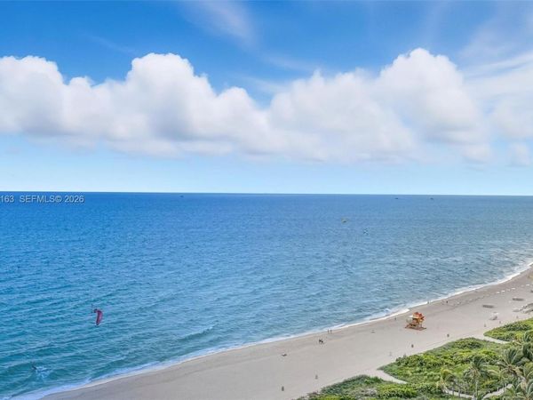 2555 Collins Ave, Unit 2105, Miami Beach, FL 33140