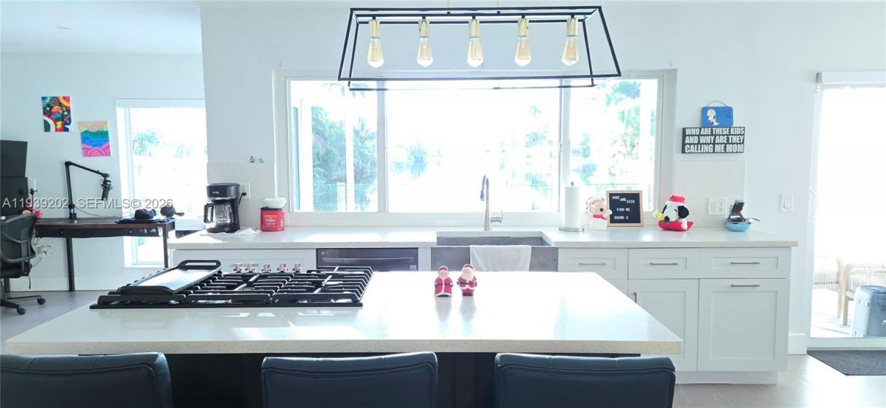 4012 E Shore Rd, Miramar, FL 33023 Photo