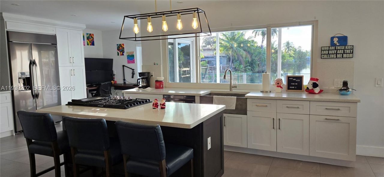 4012 E Shore Rd, Miramar, FL 33023 Photo