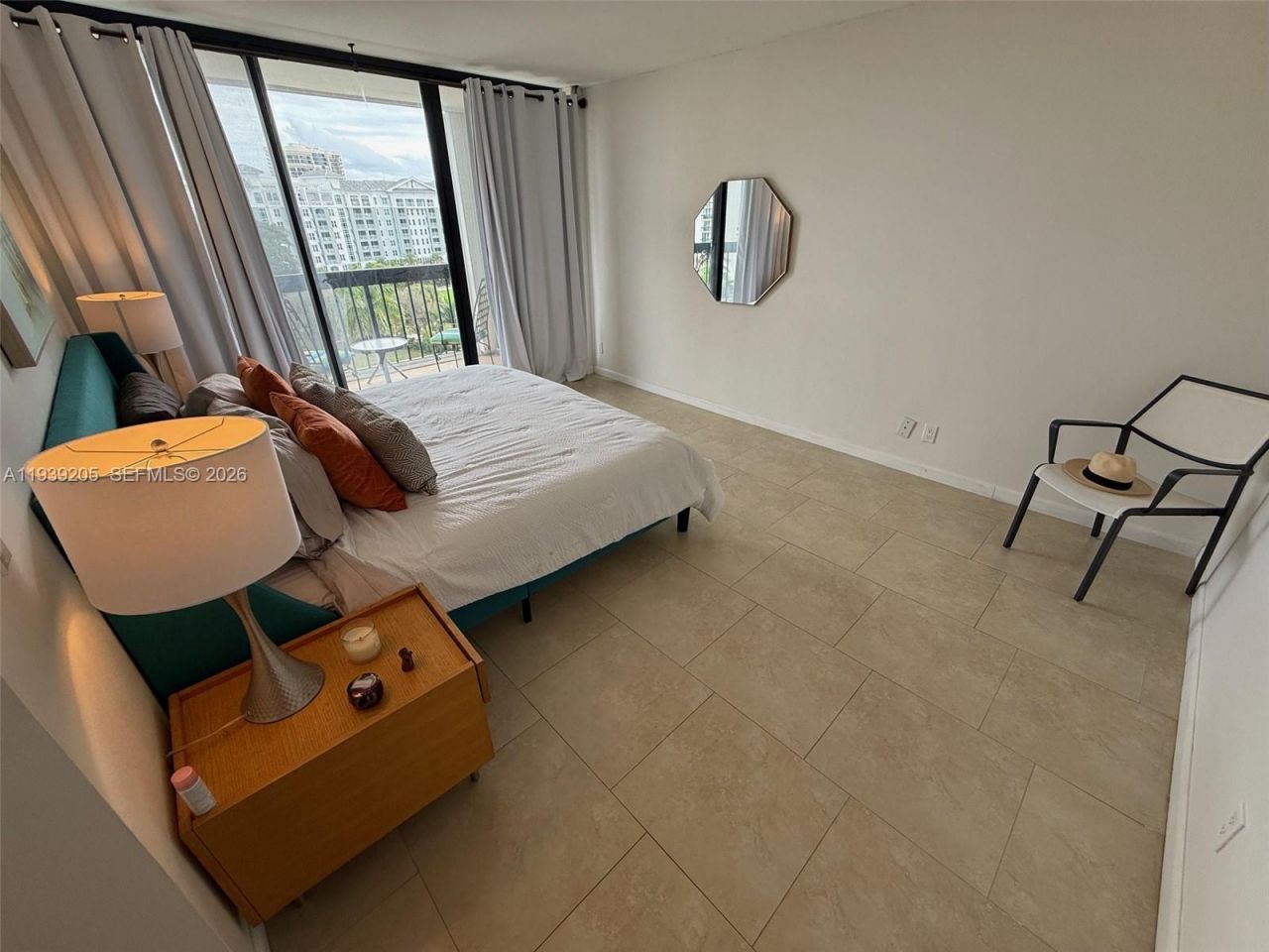 2425 Presidential Way, Unit 703, West Palm Beach, FL 33401 Photo