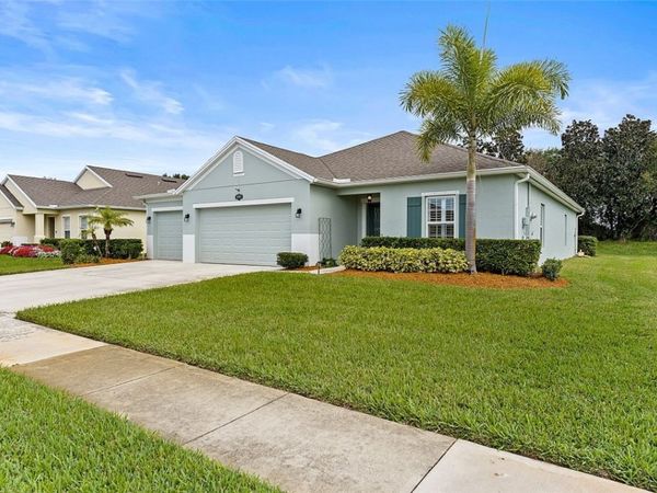 6007 Ridge Lake Circle, Vero Beach, FL 32967