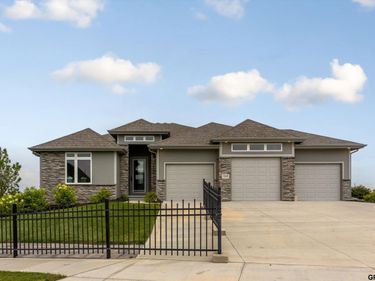 12602 Glenn Street, Papillion, NE 68138