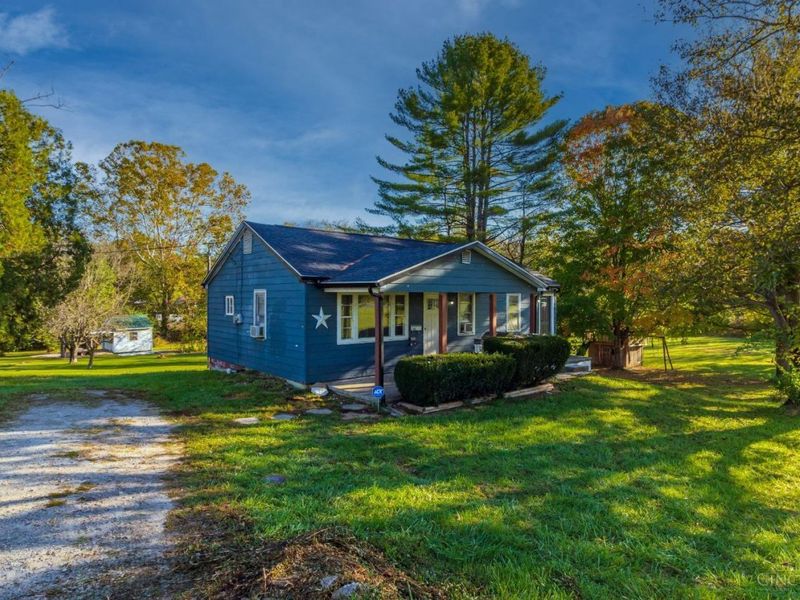 90 Frost Avenue, Peebles, OH 45660 Photo 2