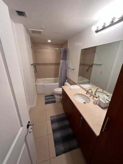 1945 S Ocean Drive, Unit 910, Hallandale Beach, FL 33009 Photo