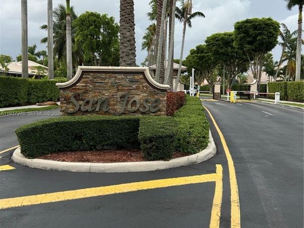 15442 SW 139th St , Miami, FL 33196