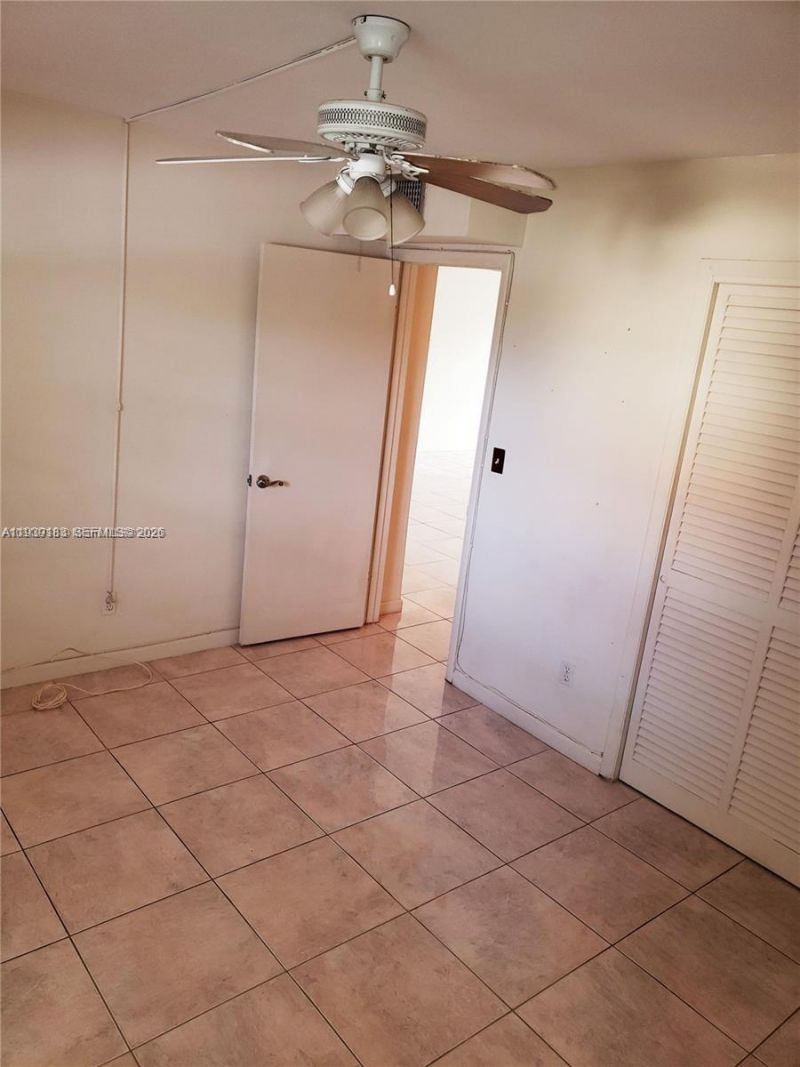 1450 NE 191st St, Unit 201, Miami, FL 33179 Photo