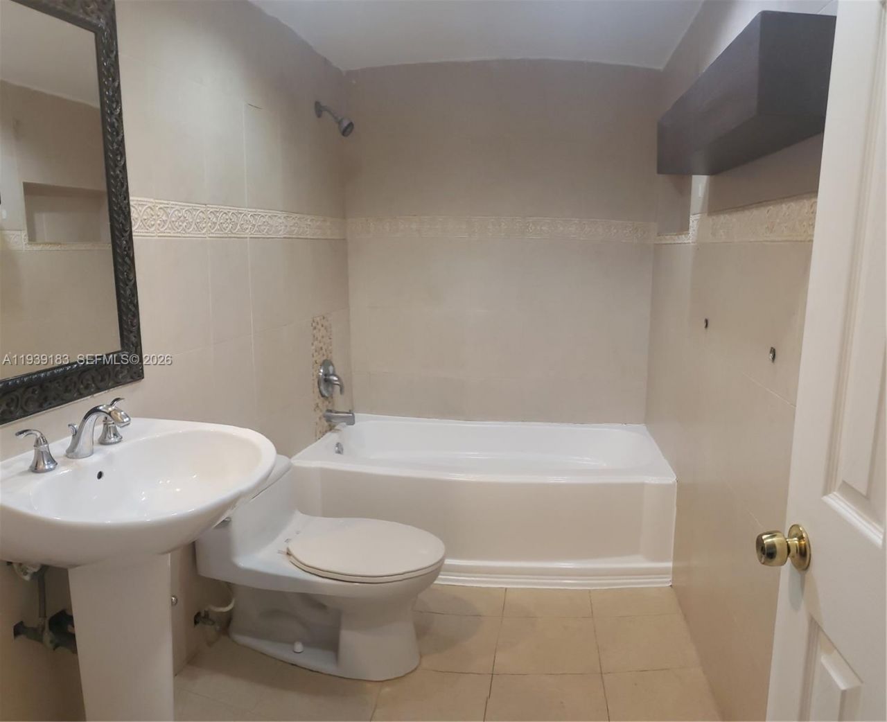 1450 NE 191st St, Unit 201, Miami, FL 33179 Photo