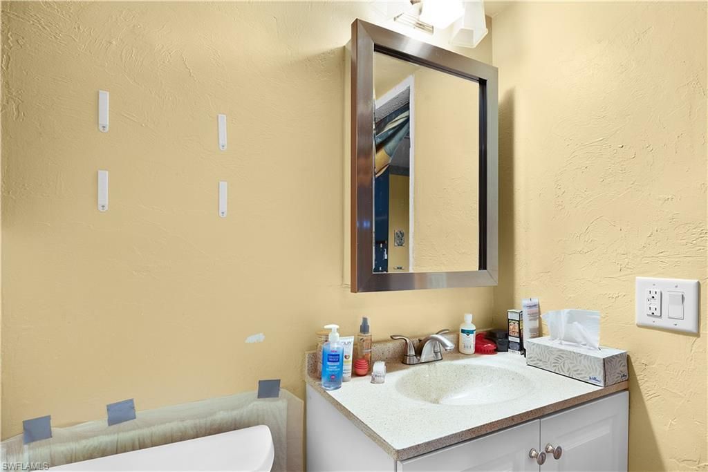 5214 Cedarbend Dr, Unit 1, Fort Myers, FL 33919 Photo