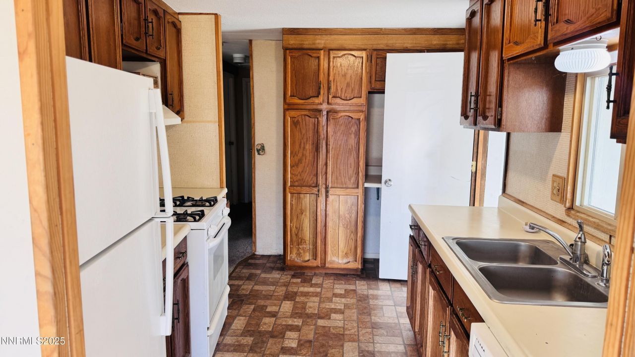 907 Garnet Court, Carson City, NV 89705 Photo