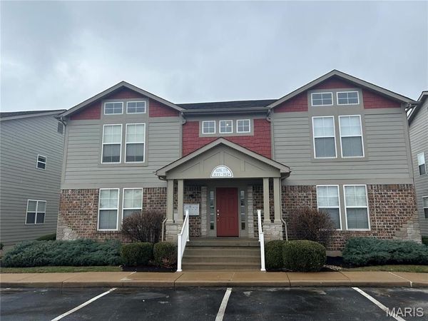 3111 Capri Way, St Peters, MO 63304