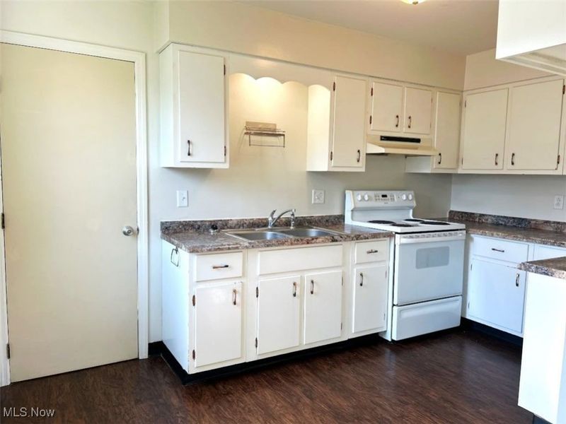 20 E 36th Street, Shadyside, OH 43947 Photo 4