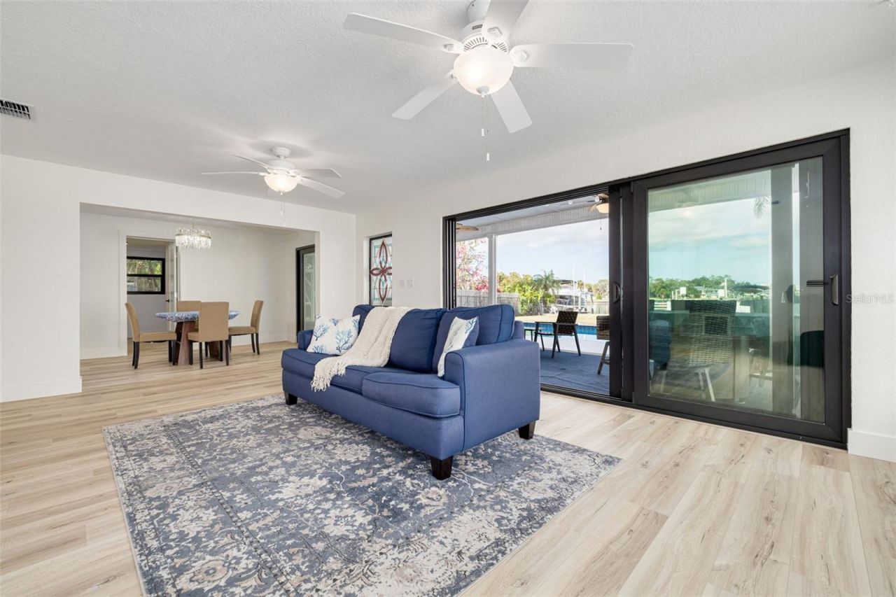 5531 Manatee Point Drive, New Port Richey, FL 34652 Photo