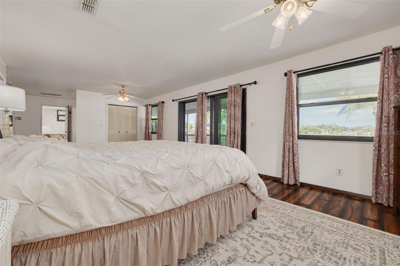 5531 Manatee Point Drive, New Port Richey, FL 34652 Photo