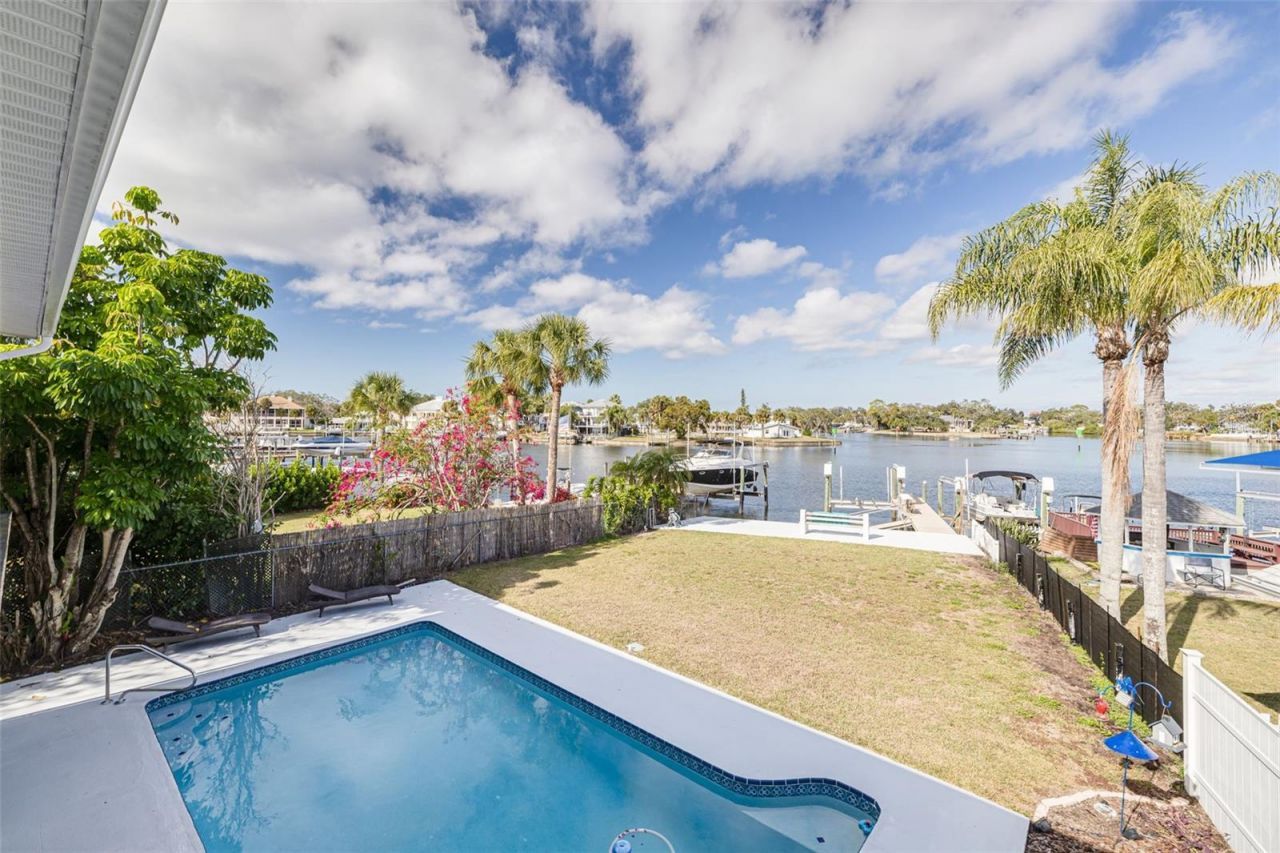 5531 Manatee Point Drive, New Port Richey, FL 34652 Photo