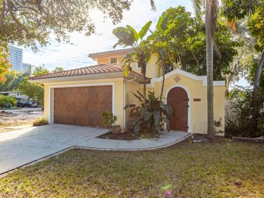 3204 W EMPEDRADO STREET, TAMPA, FL 33629