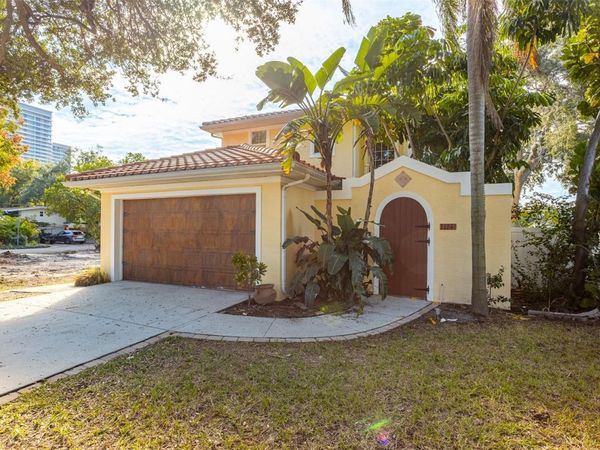 3204 W EMPEDRADO STREET, TAMPA, FL 33629