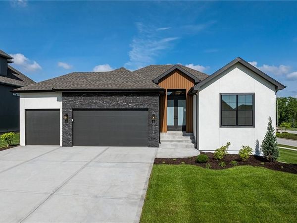 16506 S Loiret Street, Olathe, KS 66062