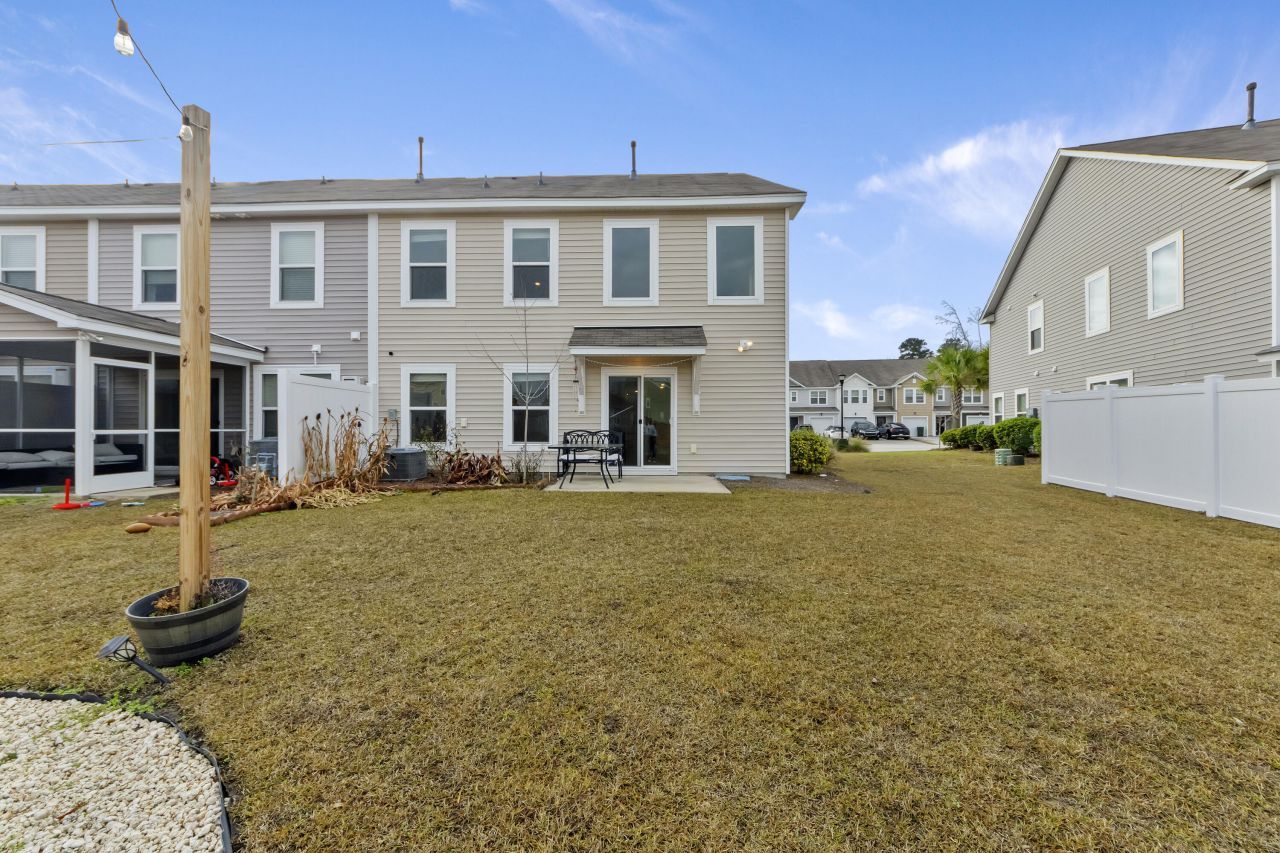 9784 Transplanter Circle Photo 31