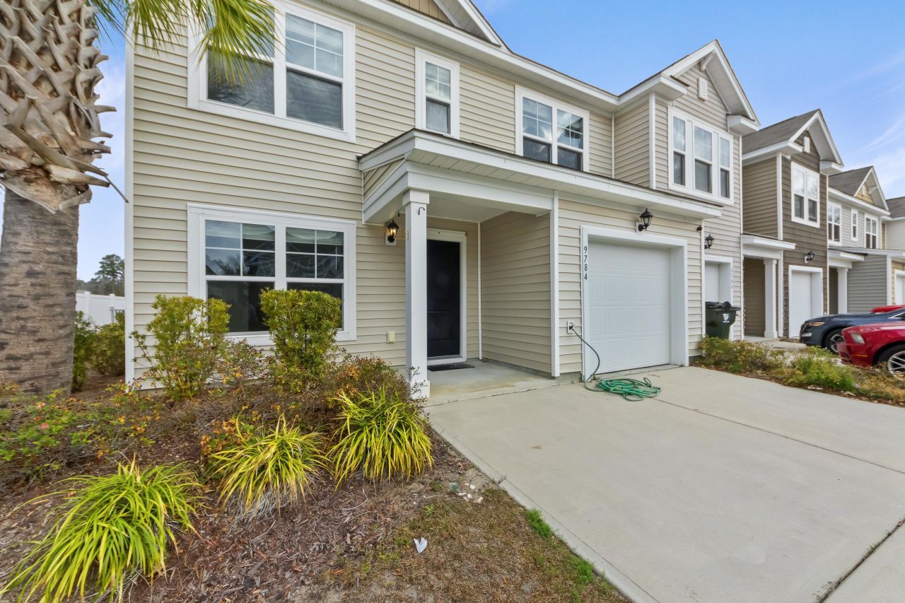 9784 Transplanter Circle Photo 4