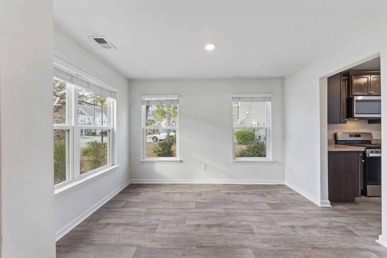 9784 Transplanter Circle Photo 8