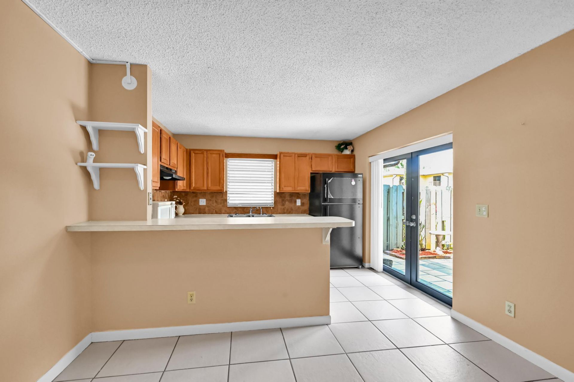 1458 N Lawnwood Circle, Unit 26d, Fort Pierce, FL 34950 Photo