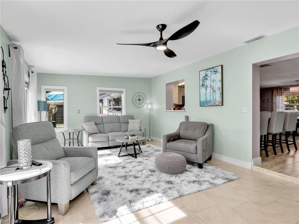 2142 Crystal Dr, Fort Myers, FL 33907 Photo