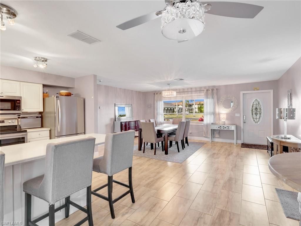 2142 Crystal Dr, Fort Myers, FL 33907 Photo