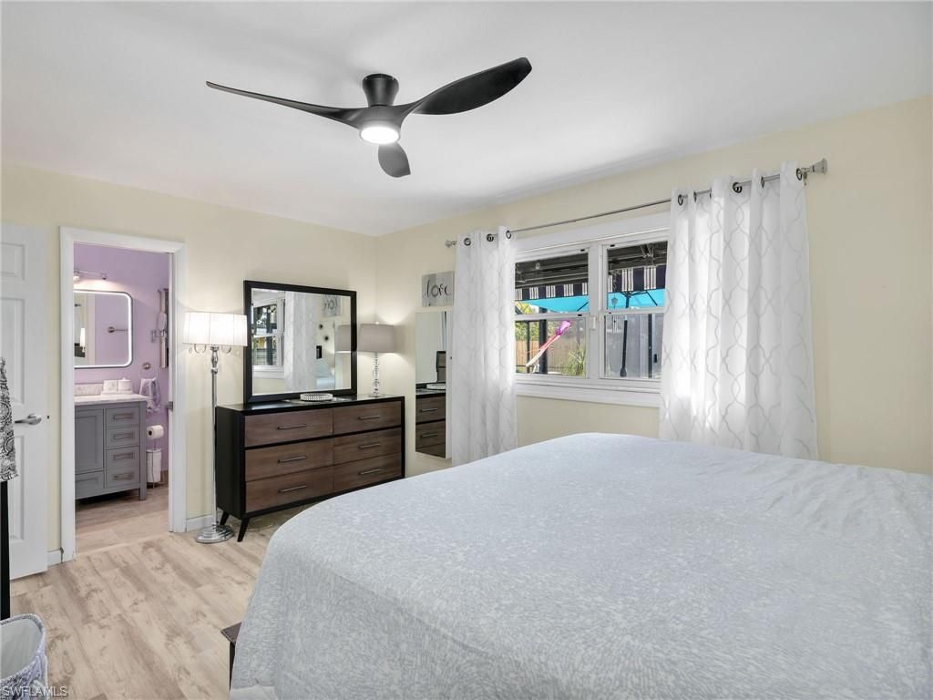 2142 Crystal Dr, Fort Myers, FL 33907 Photo