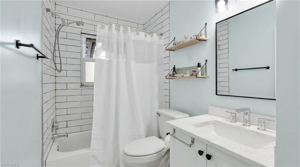 2142 Crystal Dr, Fort Myers, FL 33907 Photo