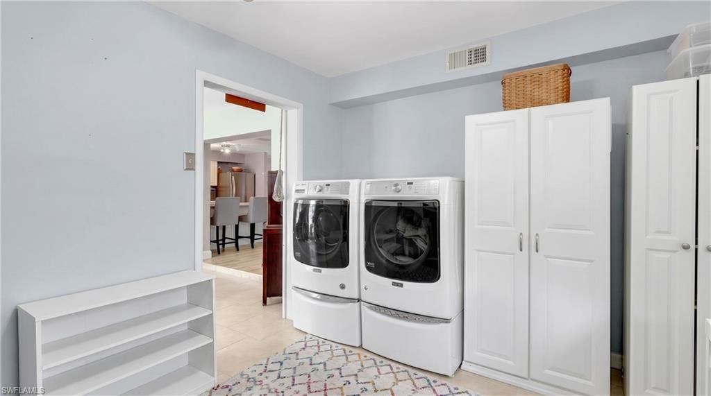 2142 Crystal Dr, Fort Myers, FL 33907 Photo