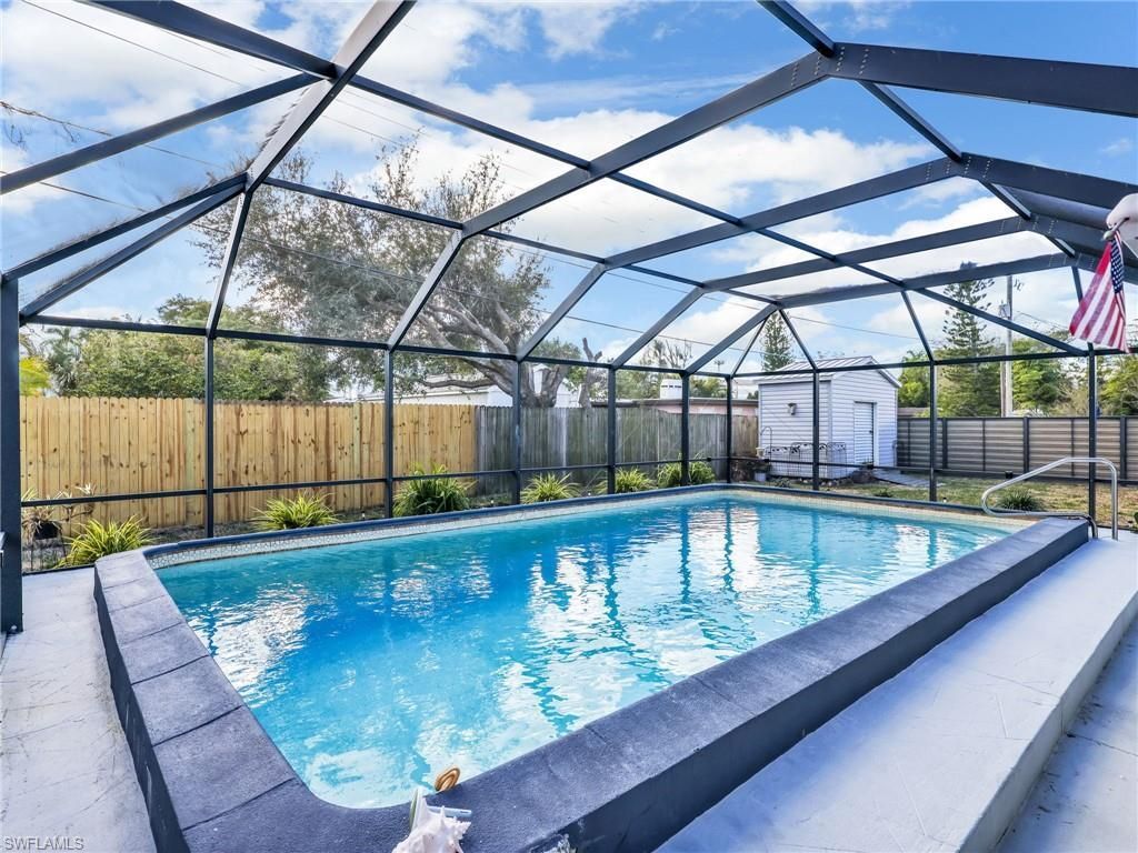 2142 Crystal Dr, Fort Myers, FL 33907 Photo