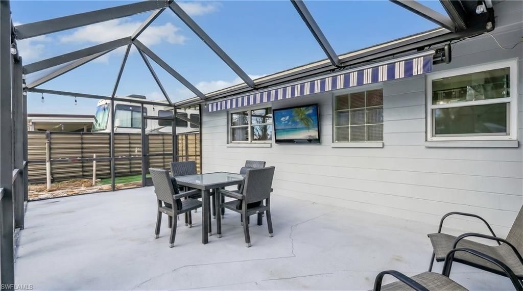 2142 Crystal Dr, Fort Myers, FL 33907 Photo